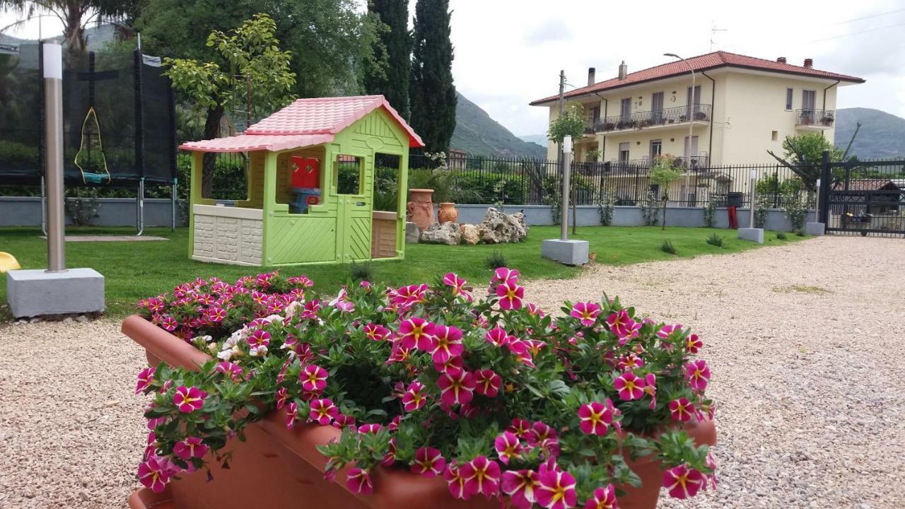 Arcobaleno Apartment Fondi Exterior photo